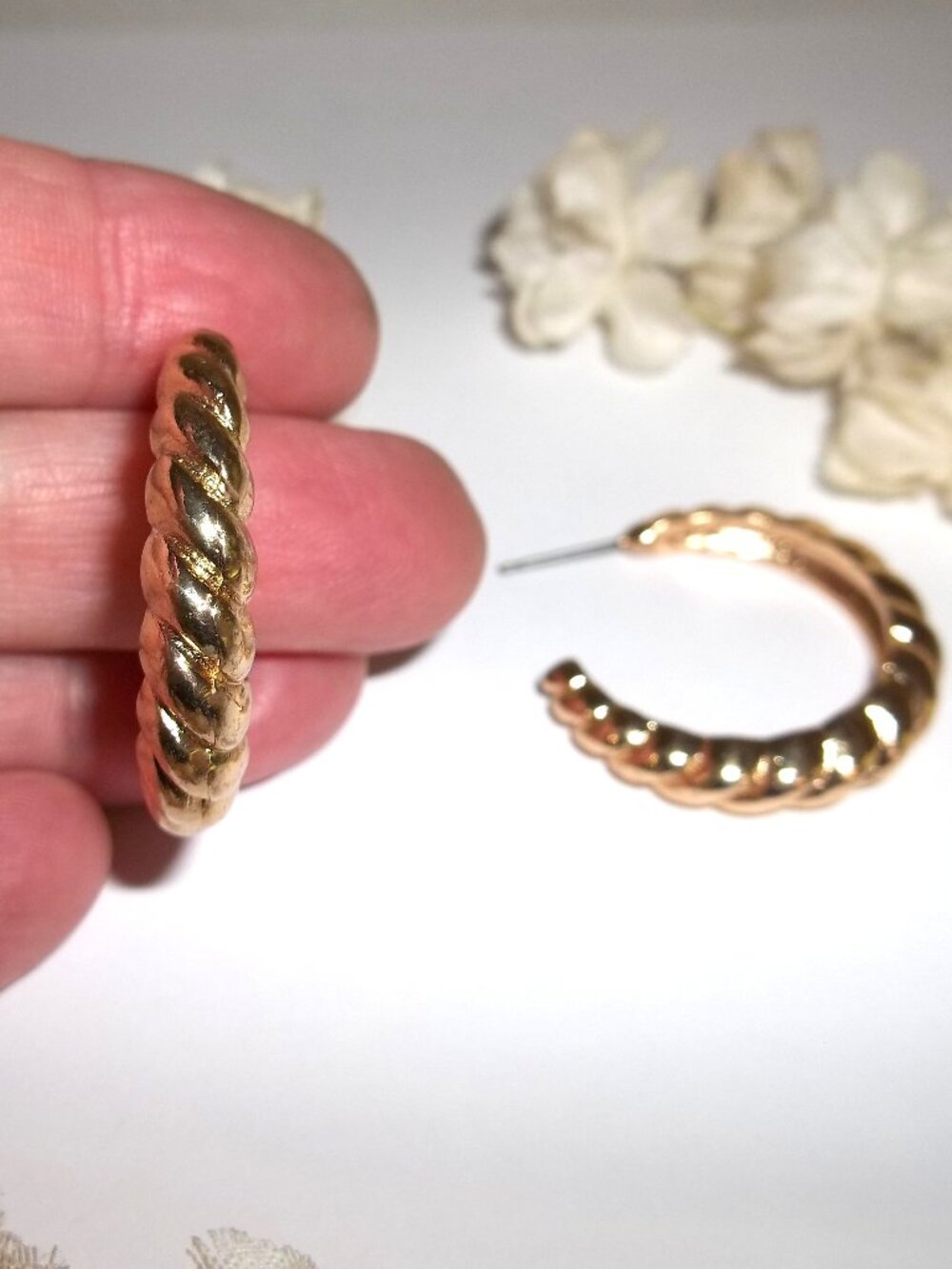 Gold Hoop Earrings Costume Jewelry Fashion Accessory Hooped Woman Set Pair D868